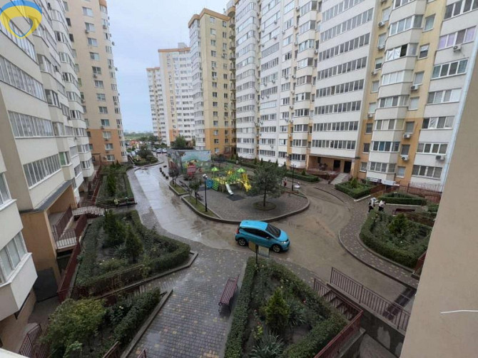 Массив Радужный 44 кв.м. ремонт начат. Одесса - изображение 1
