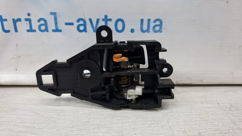 Ручка двери внутренняя левая Mitsubishi Lancer 10 2.0 БЕНЗИН 4B11 2007 (б/у) Київ - зображення 2