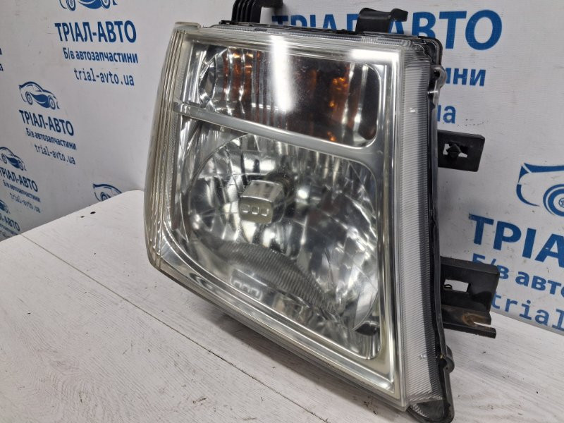 Фара правая Nissan Pathfinder R51 2.5 DIESEL YD25DDTI 2004 (б/у) Киев - изображение 3