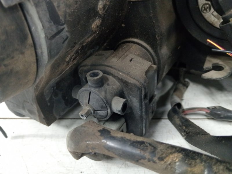 Фара левая Mitsubishi Outlander CU 2.4 БЕНЗИН 4G69 2003 (б/у) Киев - изображение 4