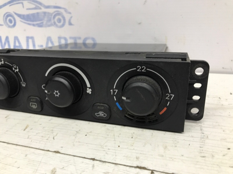 Блок управления кондиционером Mitsubishi Pajero Wagon 3 3.2 ДИЗЕЛЬ 4M41 1999 (б/у) Киев - изображение 3