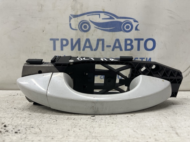 Ручка двери внешняя передняя правая Skoda Octavia 2013-2020 5G0837206 (Арт. 81546) Київ - зображення 1
