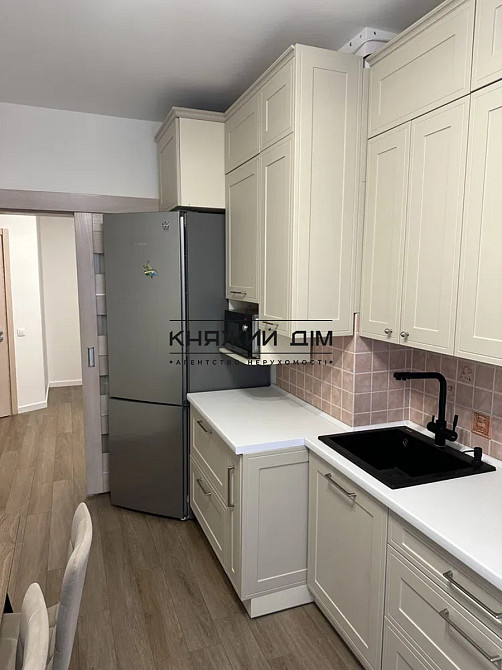 Продаж 3-кімнатної квартири ,Дніпровська набережна 26 ,біля метро Осокорки Київ - зображення 1