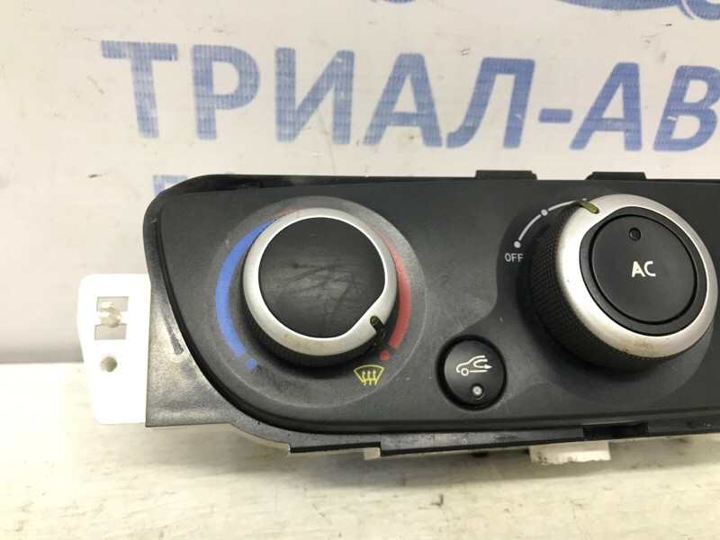 Блок управления кондиционером Renault Megane 3 1.5 DIESEL K9K 2008 (б/у) Київ - зображення 2