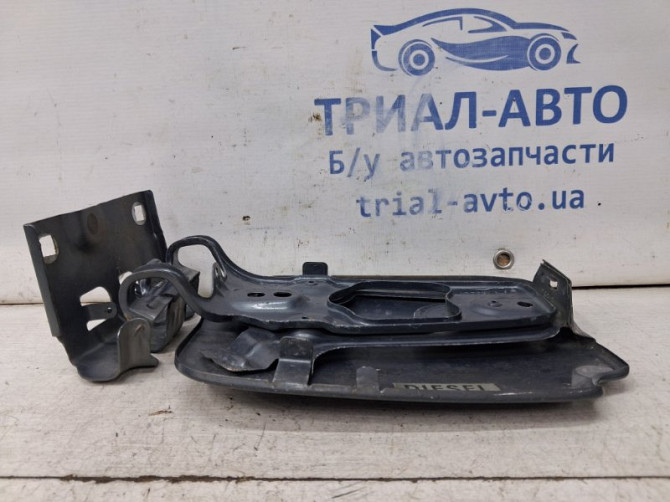 Лючок бака Dacia Duster HS 1.5 DIESEL K9K 2010 (б/у) Київ - зображення 3