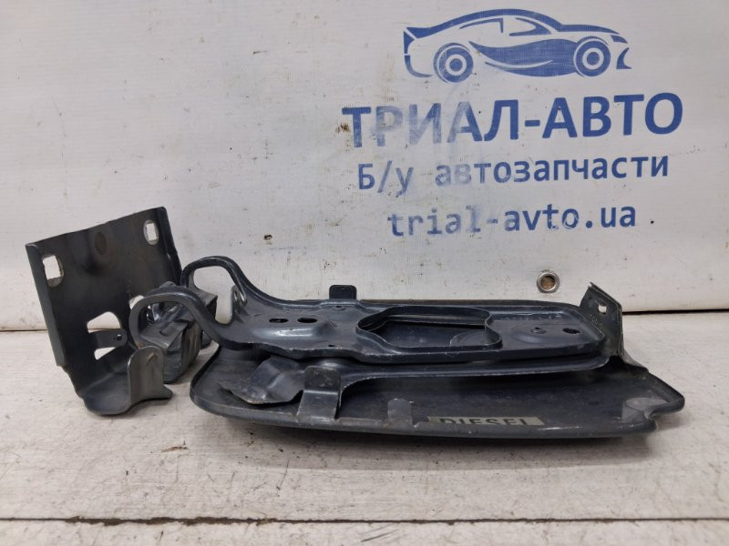 Лючок бака Dacia Duster HS 1.5 DIESEL K9K 2010 (б/у) Киев - изображение 3