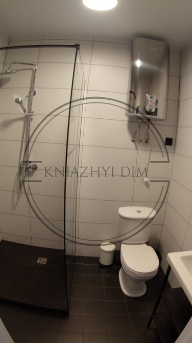 Квартира с отличным дизайнерским ремонтом. № 21135199 Киев - изображение 4