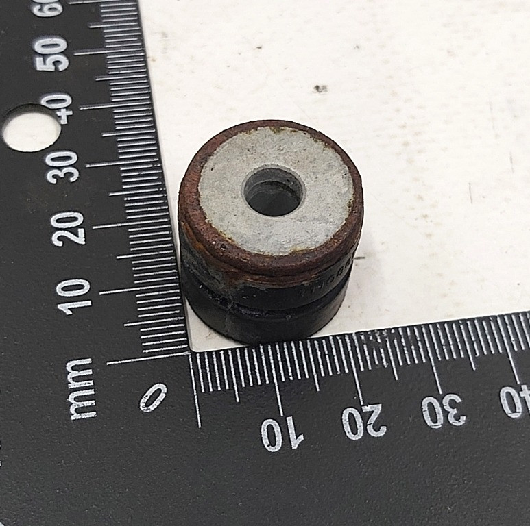 Подушка крепления расширительного бачка охлаждающей жидкости 20 mm Tesla model 3 1110861-00-A Київ - зображення 3