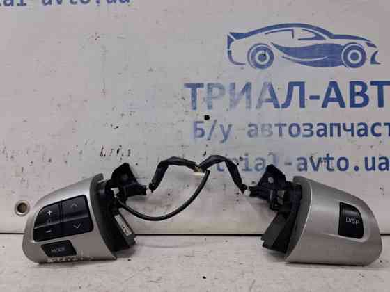 Кнопки руля Toyota Auris E150 1.6 БЕНЗИН 1ZRFAE 2006 (б/у) Киев