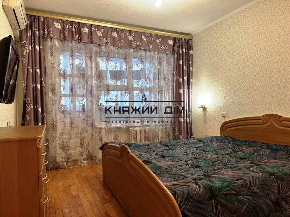 3кімн квартира Солом'янка метро Вокзальна 2км 30 хв пішки № 11204340 Киев - изображение 1