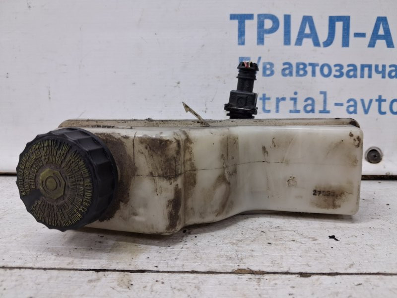 Бачок главного тормозного цилиндра Toyota Avensis T25 2.2 DIESEL 2ADFTV 2002 (б/у) Киев - изображение 2