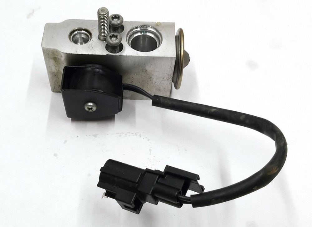 1Клапан теплообменника/чиллера Tesla model S 6008481-00-B Киев - изображение 2