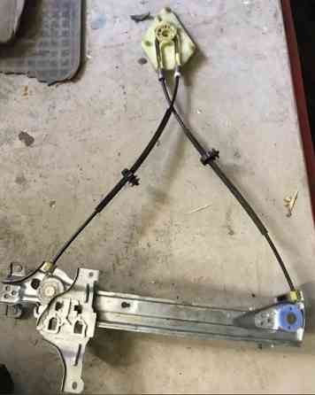 Бу стеклоподъемник Renault Megane 3 827200008R, 920039-101, задней правой двери. Кропивницький