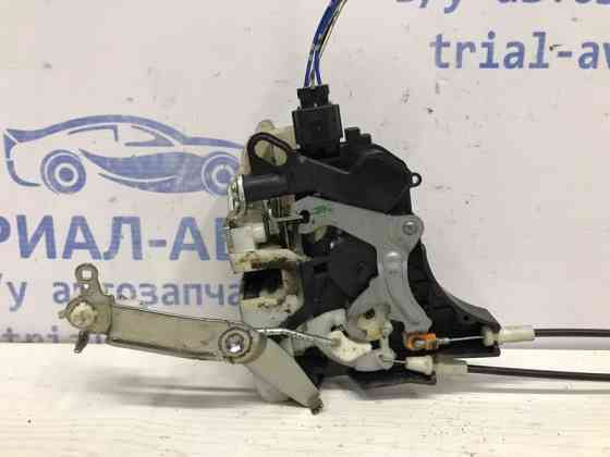 Замок двери передний правый Mitsubishi L200 KB 2.5 ДИЗЕЛЬ 4D56U 2006 (б/у) Київ