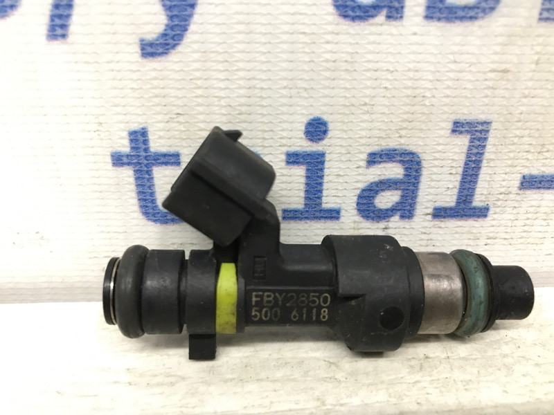 Форсунка топливная Nissan Qashqai J10 2.0 БЕНЗИН MR20DE 2006 (б/у) Киев - изображение 1