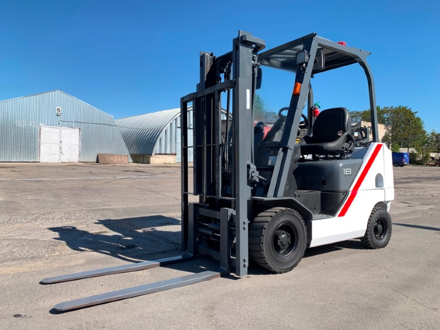 Вилочный автопогрузчик TCM (Nissan), с полукабиной, печью и позиционером вил. Модель: FGE18T5. Ужгород - изображение 2