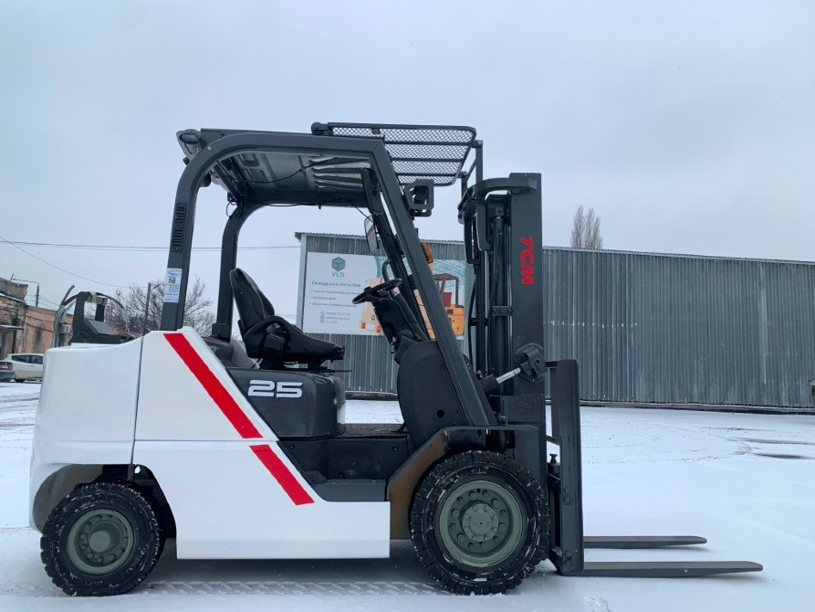 Газ-бензиновий навантажувач TCM (Nissan), напрацювання 5045 мотогодин. Модель: FHGE25T5 Львів - зображення 6