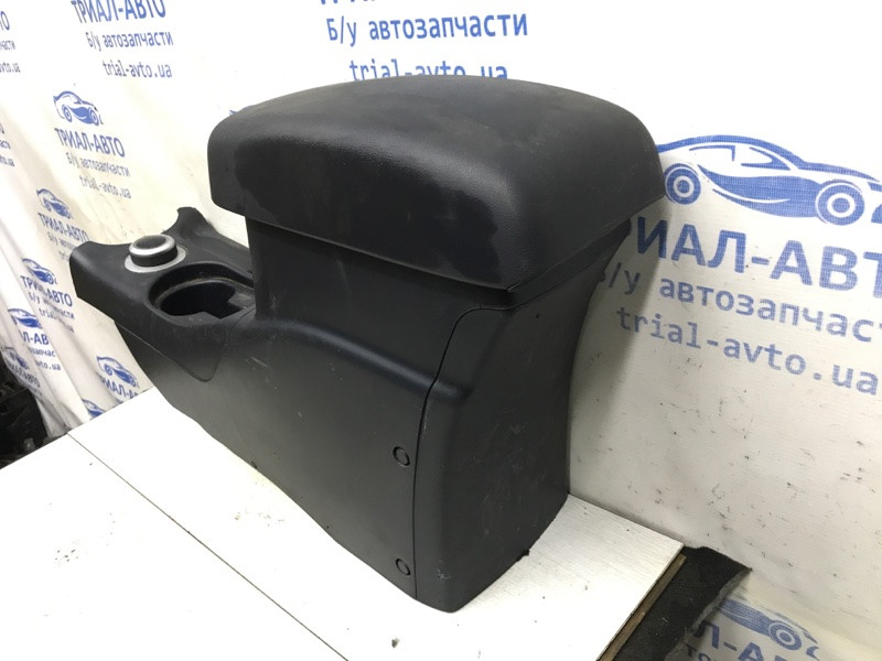 Подлокотник Mitsubishi Outlander XL 2.2 DIESEL 4N14 2007 (б/у) Київ - зображення 3