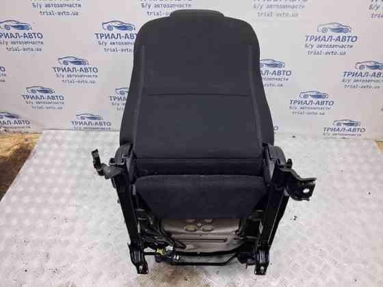 Сиденье переднее правое Mazda 3 BK 1.6 БЕНЗИН Z6 2003 (б/у) Київ