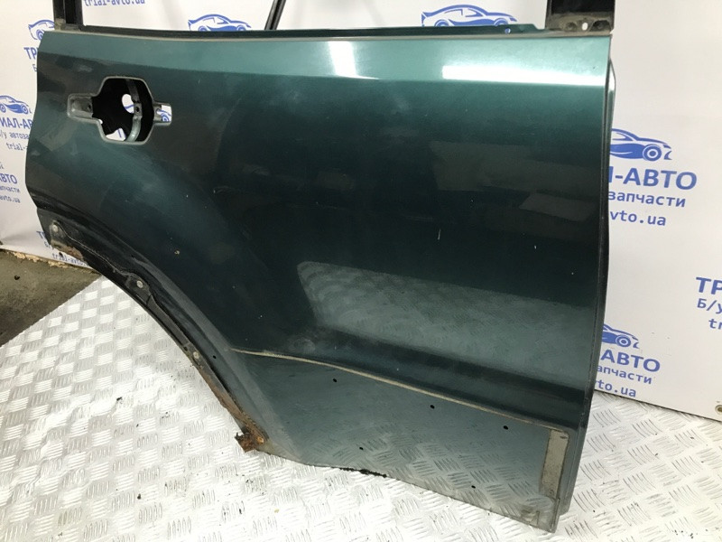 Дверь задняя правая Mitsubishi Pajero Wagon 3 3.2 ДИЗЕЛЬ 4M41 1999 (б/у) Київ - зображення 4
