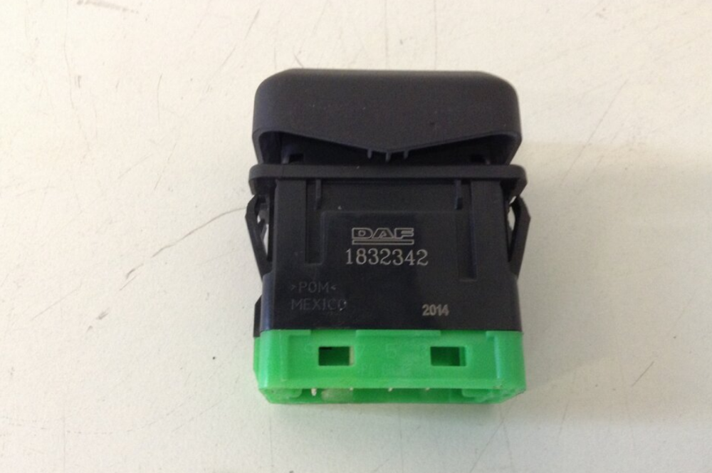 1832342 Кнопка внутреннего освещения DAF XF 106 Euro 6 Львов - изображение 2