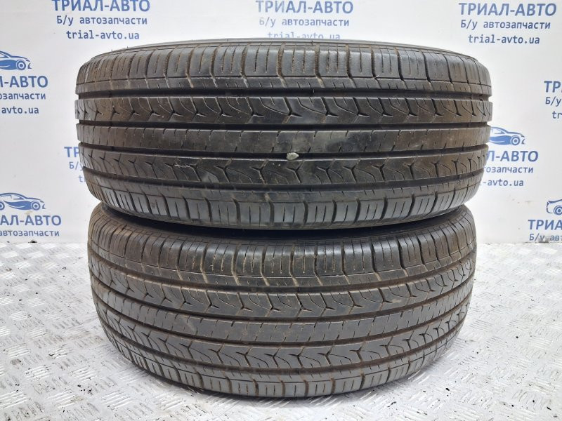 Шины 2шт R17 (б/у) Киев - изображение 1