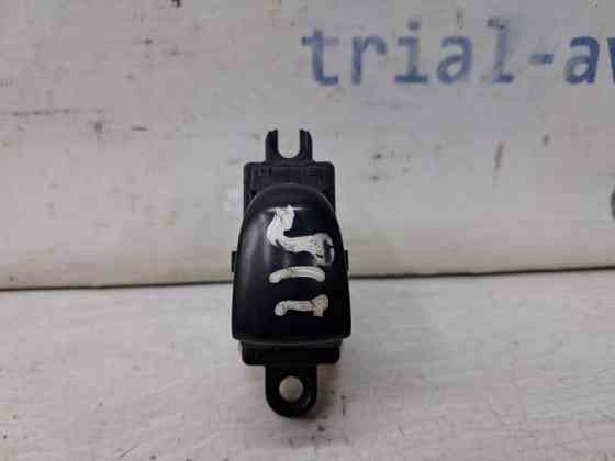 Кнопка стеклоподъемника Nissan Qashqai J11 1.2 БЕНЗИН HRA2DDT 2013 (б/у) Київ