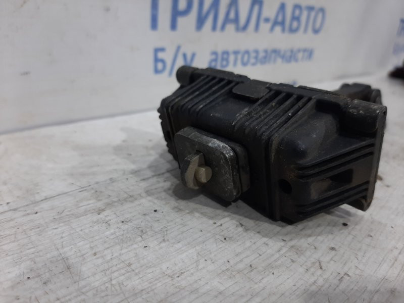 Ограничитель двери задний правый Toyota Avensis 2002-2010 6861005040 (Арт. 26431) Київ - зображення 2