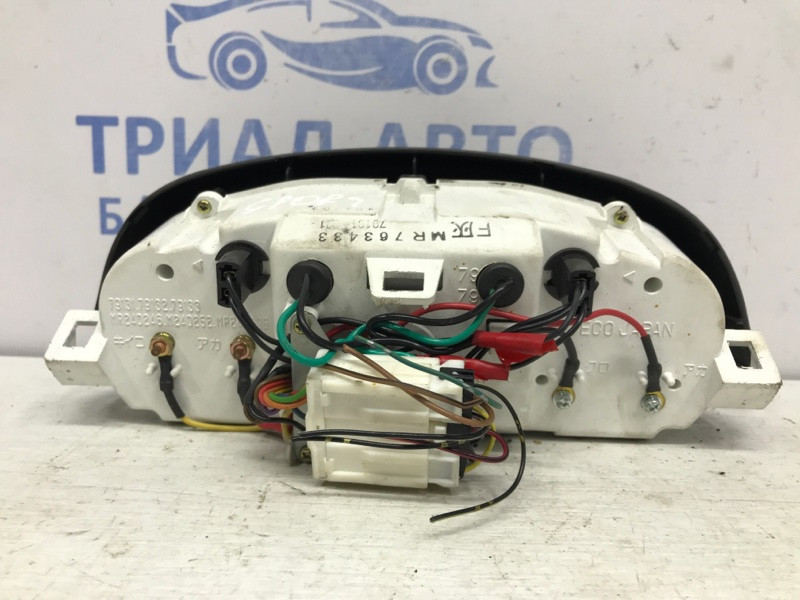 Приборная панель Mitsubishi Pajero Sport K9 3.0 БЕНЗИН 6G72 1996 (б/у) Киев - изображение 4