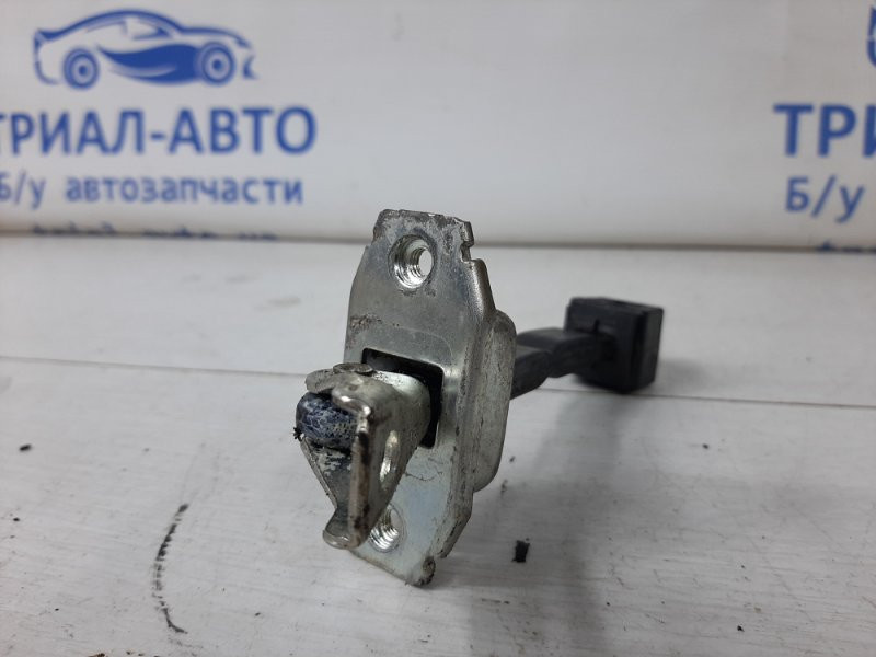 Ограничитель двери задний правый Mitsubishi ASX GA 1.8 DIESEL 4N13 2010 (б/у) Киев - изображение 3