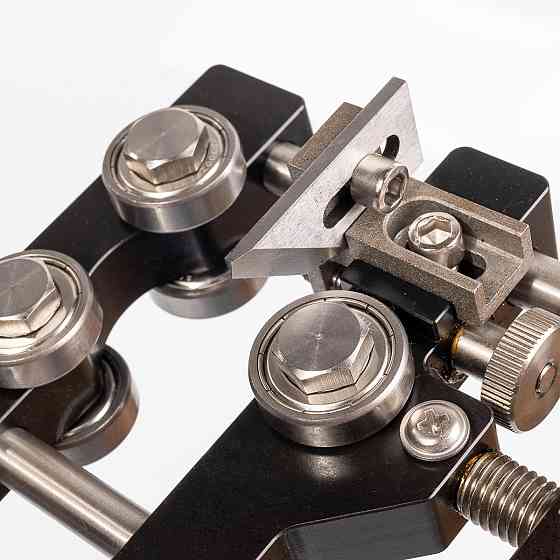 Инструмент для снятия изоляции кабелей из сшитого полиэтилена и полупроводникового экрана ø22-45мм   Харьков