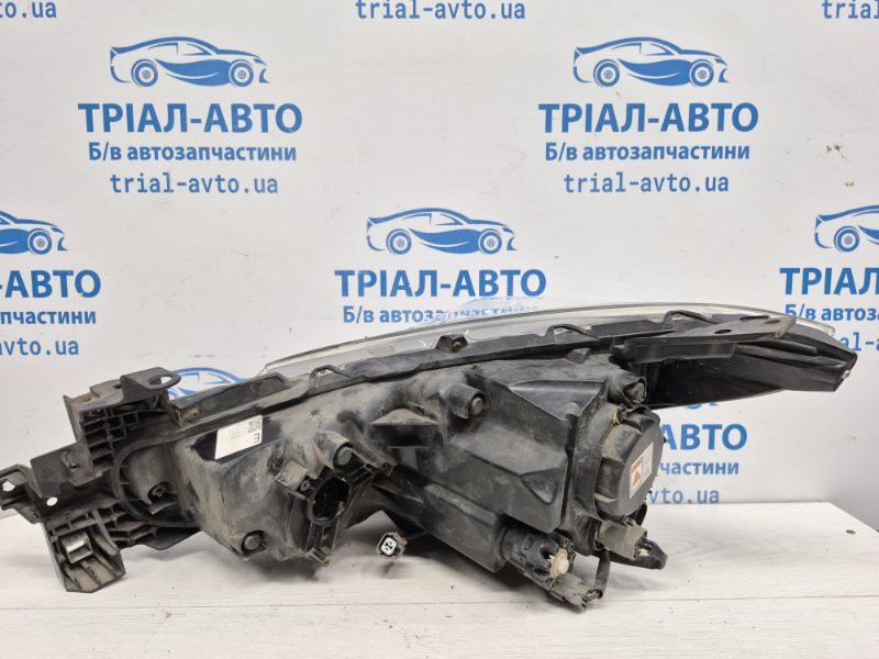 Фара правая Ксенон Mazda 3 BM 2.2 DIESEL 2013 (б/у) Киев - изображение 5