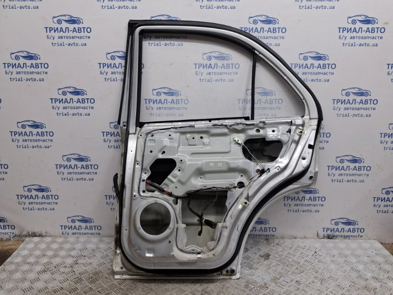 Дверь задняя правая Kia Sorento BL 2.5 DIESEL D4CB 2002 (б/у) Киев - изображение 9