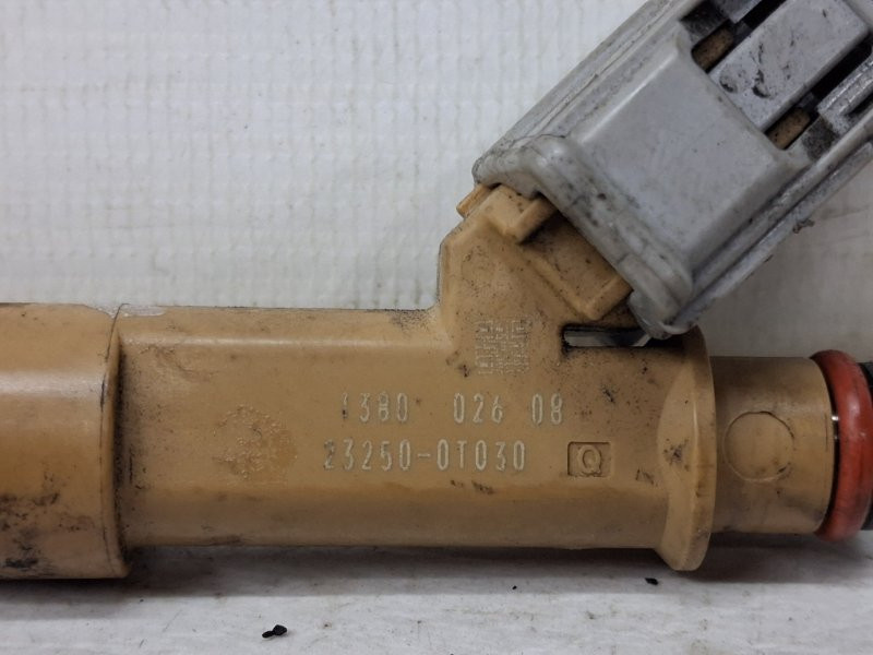 Форсунка топливная Toyota Auris 2006-2012 23209-09130 (Арт. 63821) Київ - зображення 3