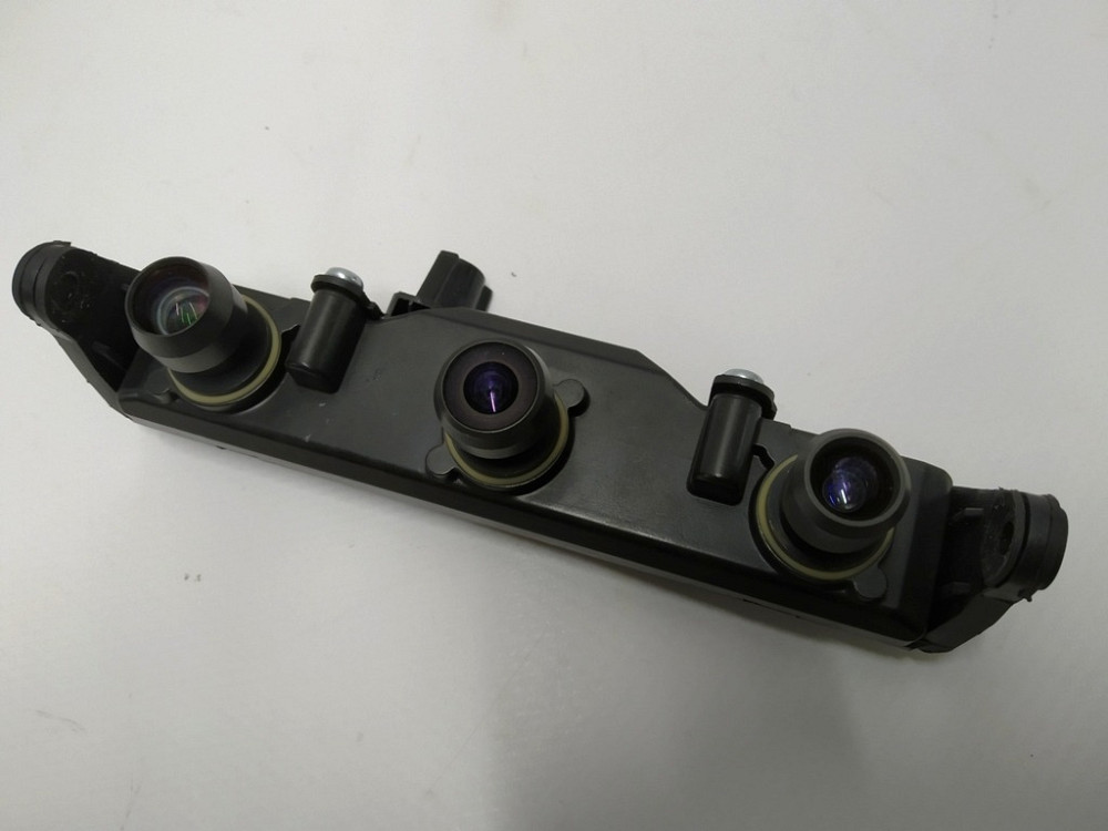 Камера TRIPLE лобового стекла (регулируемая) Tesla model 3 1143746-00-D Киев - изображение 1