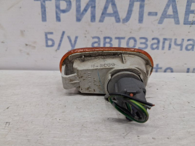 Повторитель поворотника Mitsubishi L200 KB 2.5 DIESEL 4D56 2006 (б/у) Київ - зображення 2