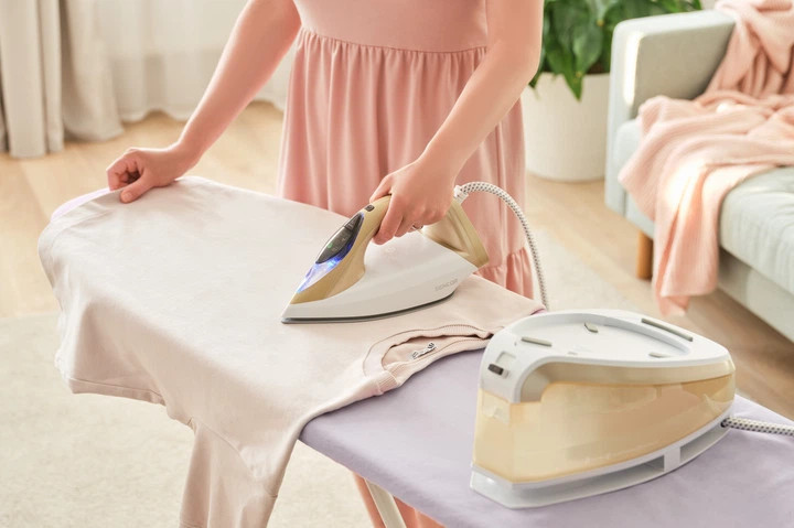 Утюг с парогенератором Sencor SSI0810VT 2400 Вт бежевый Киев - изображение 3