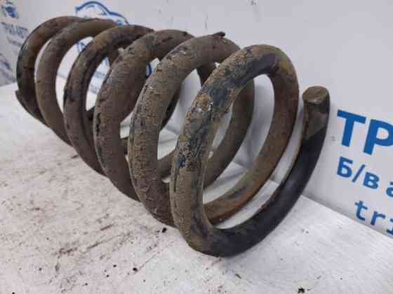 Пружина задняя Mitsubishi Pajero Wagon 3 3.2 ДИЗЕЛЬ 4M41 1999 (б/у) Київ