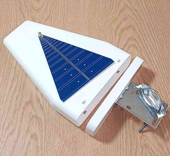 Aнтенна Agoal 800MHz-6GHz 6dB логопериодическая широкополосная + корпус с креплением (82060) Дніпро