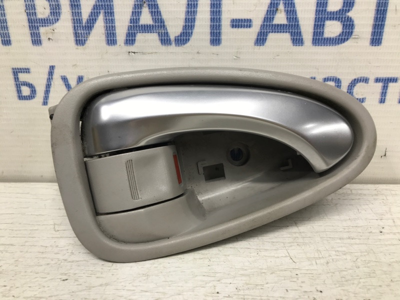 Ручка двери внутренняя правая Toyota Avensis T27 2.0 DIESEL 2009 (б/у) Київ - зображення 1