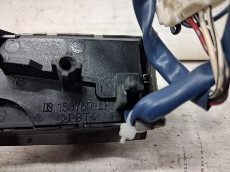 Кнопки руля Mazda 3 BK 1.6 БЕНЗИН Z6 2003 (б/у) Київ - зображення 4