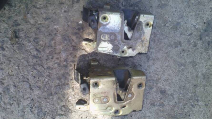 Замок задней левой двери 19065711 БМВ е-30 оригинал Вінниця - зображення 2