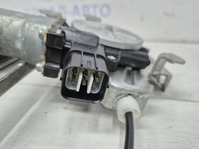 Стеклоподъемник задний правый Mitsubishi Lancer 9 1.6 БЕНЗИН 4G18 2003 (б/у) Київ - зображення 3