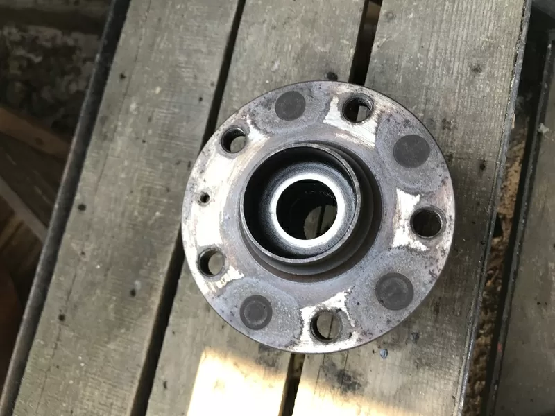 Бу ступица переднего колеса Skoda Octavia A5 , 1K0498621 Кропивницький - зображення 2