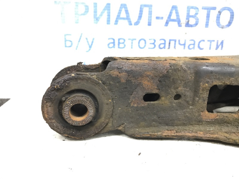 Рычаг задней подвески нижний поперечный (под пружину) Toyota Avensis T27 2.0 DIESEL 2009 (б/у) Киев - изображение 2