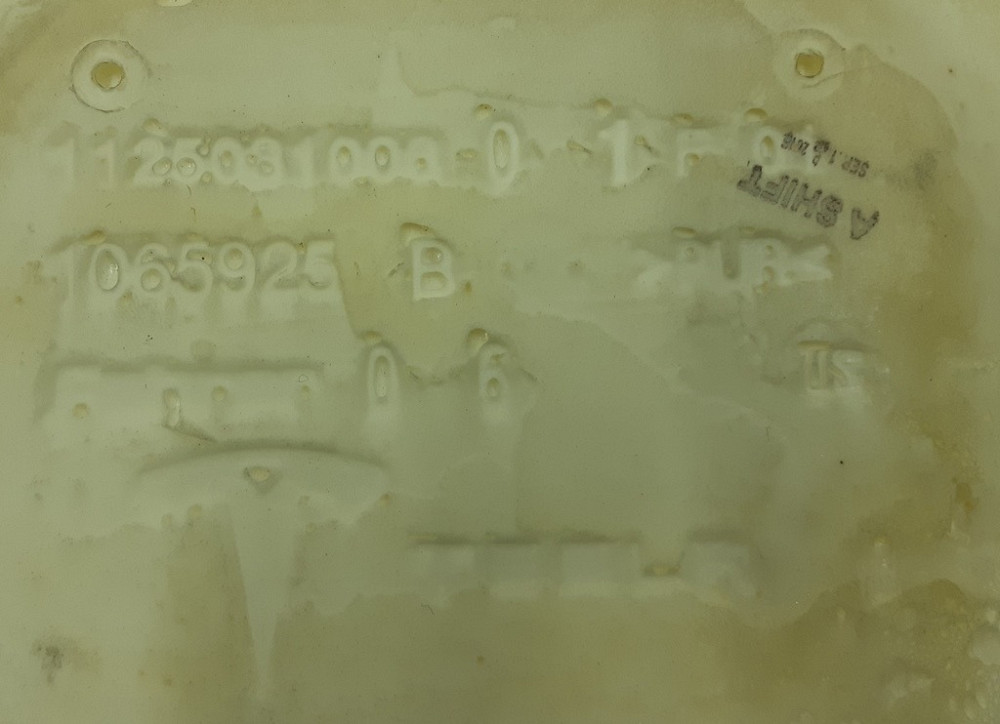 Пенный наполнитель нижней части сиденья 3-го ряда правого Tesla model X 1065925B Киев - изображение 3