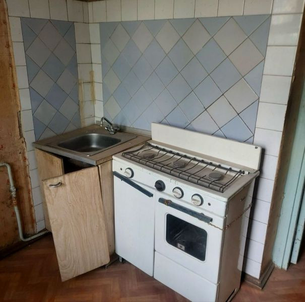 Продам. 1-к.кв. 2/5, вул. Квітки Цісик (Гулі Королевої) 10 Днепр - изображение 1