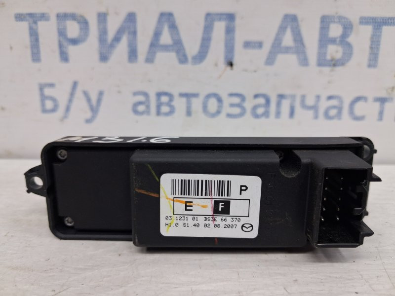 Кнопка стеклоподъемника Mazda 3 BK 1.6 БЕНЗИН Z6 2003 (б/у) Київ - зображення 3