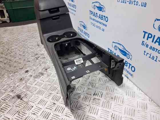 Подлокотник Hyundai Santa fe 2005-2012 846102B905HZ (Арт. 70759) Київ