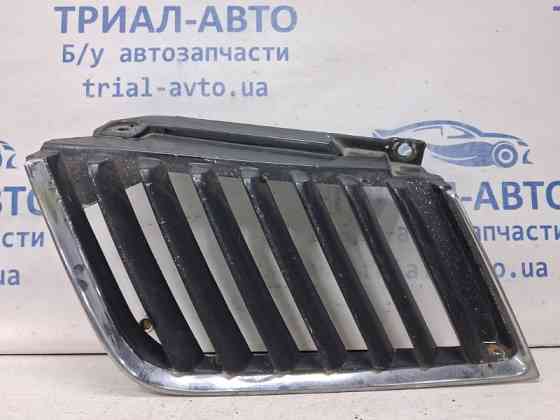 Решетка радиатора Mitsubishi L200 KB 2.5 DIESEL 4D56 2006 лев. (б/у) Киев